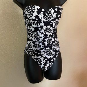 ANNA COLE BLACK AND WHITE SWIMSUIT